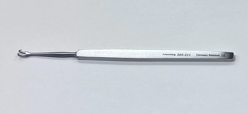 205-211 Guthrie Skin Hook