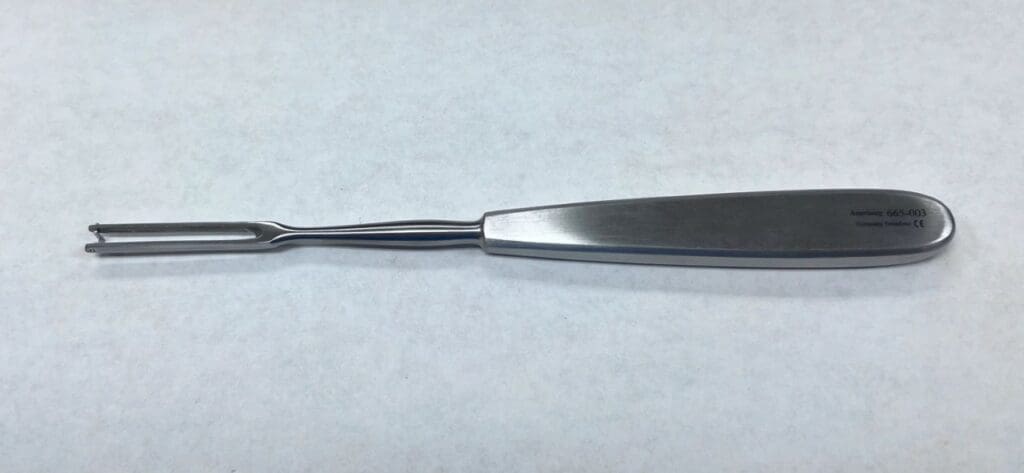 BALLENGER SWIVEL KNIFE 3MM 7 1/2"