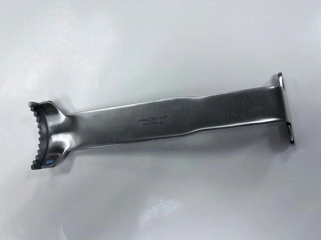 GEORGE SEMI-CIRCUMFERENTIAL GLENOID RETRACTOR 
