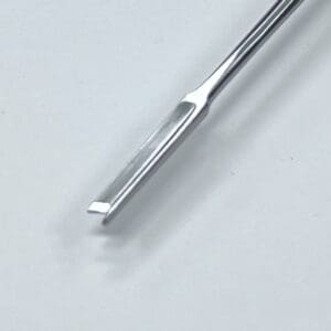 A close up of a MORELAND TYPE CEMENT SPLITTING OSTEOTOME, 5mm.