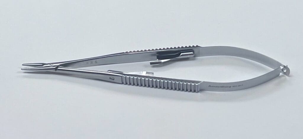 601-917 Castroviejo Needle Holder